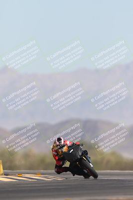 media/Oct-26-2025-Race Pace (Sun) [[c1447ca738]]/Non Verified (1st 20 Minutes of every Hour)/4-Turn 14 (1110am)/